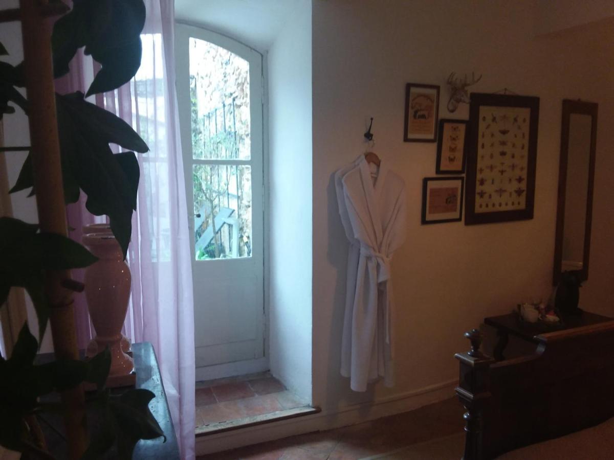 L'Ancienne Boulangerie Bed & Breakfast Caunes-Minervois Exterior photo